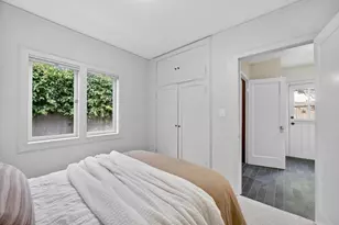 945 44th St, Sacramento, CA 95819 - Photo 55
