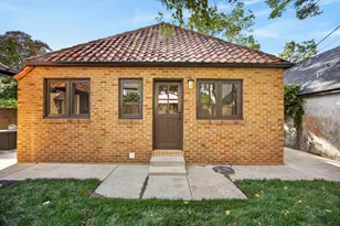 945 44th St, Sacramento, CA 95819 - Photo 81