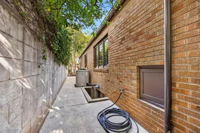 945 44th Street, Sacramento, CA 95819 - Photo 79