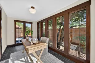945 44th St, Sacramento, CA 95819 - Photo 27