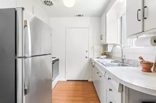 664 K St, Davis, CA 95616 - Photo 7