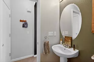 8416 Roseto Rd, Roseville, CA 95678 - Photo 19