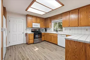 5524 Daisy Dr, Pollock Pines, CA 95726 - Photo 5