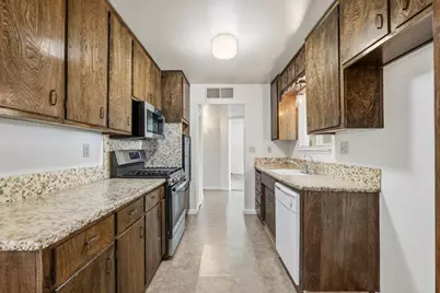 2416 San Domingo Way, Modesto, CA 95355 - Photo 9