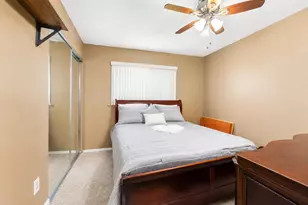 7962 Graylodge Ct, Sacramento, CA 95828 - Photo 31
