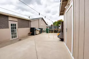 7962 Graylodge Ct, Sacramento, CA 95828 - Photo 23