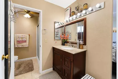 7962 Graylodge Court, Sacramento, CA 95828 - Photo 39