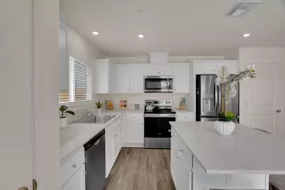 18460 Inland Passage Way, Lathrop, CA 95330 - Photo 7