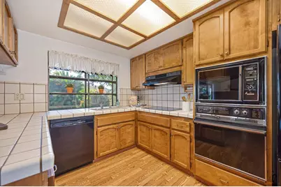 1106 Nob Hill Court, Roseville, CA 95661 - Photo 31
