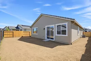 1424 Edgewood Ln, Lincoln, CA 95648 - Photo 13
