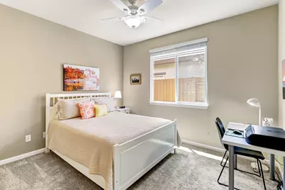 7425 Foxburgh Ct, Elk Grove, CA 95757 - Photo 25