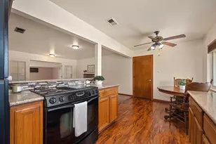 606 Wales Dr, Folsom, CA 95630 - Photo 9