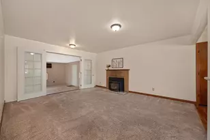 606 Wales Dr, Folsom, CA 95630 - Photo 15