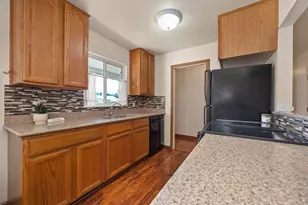 606 Wales Dr, Folsom, CA 95630 - Photo 5