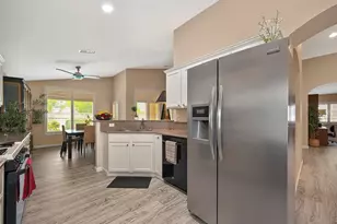 7091 Lost Lake Ln, Roseville, CA 95747 - Photo 17