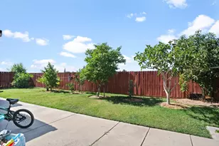 2907 Evergreen Ct, Livingston, CA 95334 - Photo 17