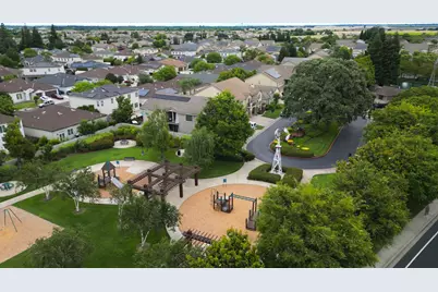 1155 Windjammer Dr, Stockton, CA 95209 - Photo 19