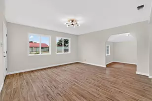 5637 44th St, Sacramento, CA 95824 - Photo 5