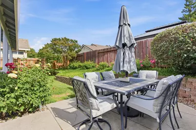 5824 Blue Beech Court, Antelope, CA 95843 - Photo 27