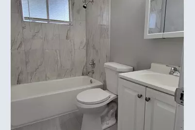 8008 Loucreta Drive, Sacramento, CA 95828 - Photo 7