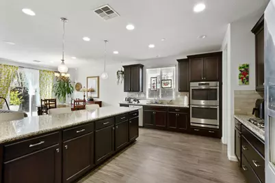 10092 Avocado Way, Elk Grove, CA 95757 - Photo 13