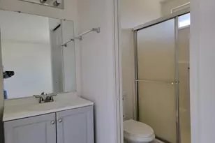 7839 Edenwood Ct, Sacramento, CA 95828 - Photo 15