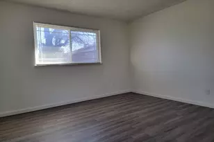 7839 Edenwood Ct, Sacramento, CA 95828 - Photo 11