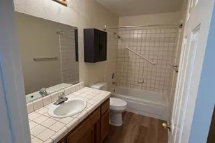 8799 Mohamed Cir, Elk Grove, CA 95624 - Photo 17