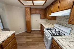 8799 Mohamed Cir, Elk Grove, CA 95624 - Photo 11