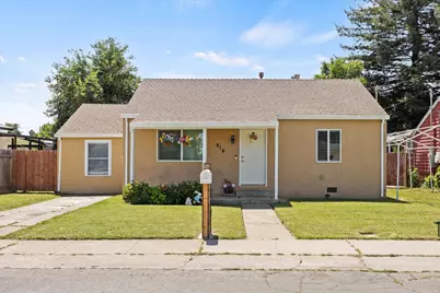 916 Jewell Avenue, Yuba City, CA 95991 - Photo 1