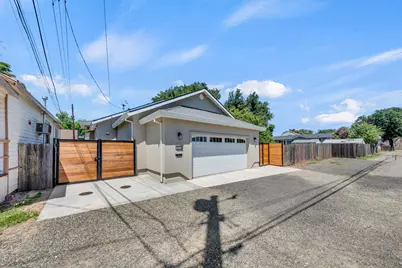 3025 7th Avenue, Sacramento, CA 95817 - Photo 9