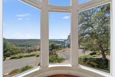 2070 Driftwood Circle, El Dorado Hills, CA 95762 - Photo 17