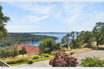 2070 Driftwood Circle, El Dorado Hills, CA 95762 - Photo 15