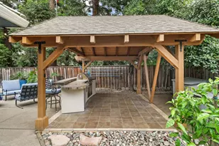 9411 Leal Ct, Elk Grove, CA 95758 - Photo 63