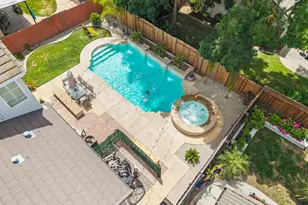 4716 Brabant Way, Elk Grove, CA 95757 - Photo 3