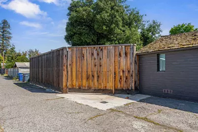 1415 Myrtle Street, Turlock, CA 95380 - Photo 29