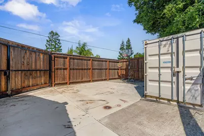 1415 Myrtle Street, Turlock, CA 95380 - Photo 21