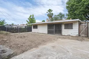 4981 71st St, Sacramento, CA 95820 - Photo 35