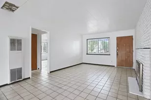 4981 71st St, Sacramento, CA 95820 - Photo 13