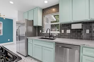 3438 36th St, Sacramento, CA 95817 - Photo 11