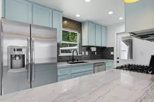 3438 36th St, Sacramento, CA 95817 - Photo 9