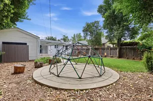 3438 36th St, Sacramento, CA 95817 - Photo 23