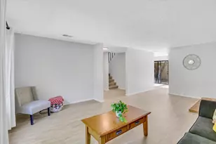 8 Adelphi Ct, Sacramento, CA 95825 - Photo 7