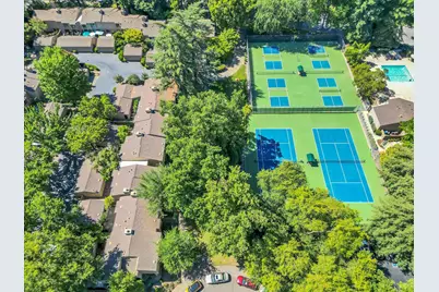 8 Adelphi Court, Sacramento, CA 95825 - Photo 33