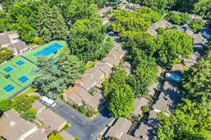 8 Adelphi Ct, Sacramento, CA 95825 - Photo 35