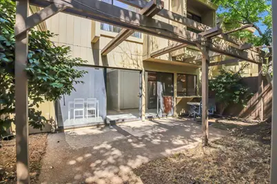 8 Adelphi Court, Sacramento, CA 95825 - Photo 29