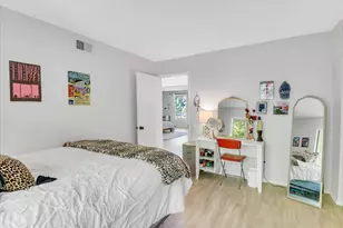 8 Adelphi Ct, Sacramento, CA 95825 - Photo 15