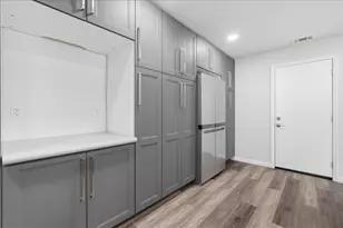 4607 Hixon Cir, Carmichael, CA 95608 - Photo 19