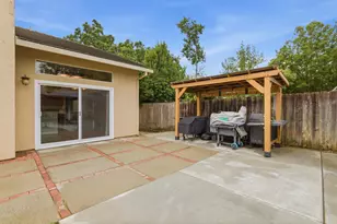 969 Colson Way, Galt, CA 95632 - Photo 33