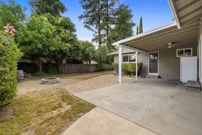 2340 E Hawkeye Avenue, Turlock, CA 95380 - Photo 35